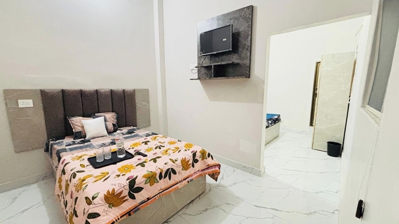 Imagen de la habitación del Hotel Nirvana Inn, Faizabad. Foto 13