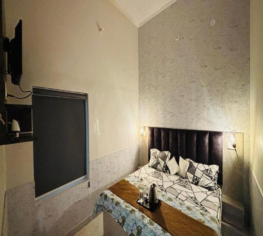 Imagen de la habitación del Hotel Nirvana Inn, Faizabad. Foto 15