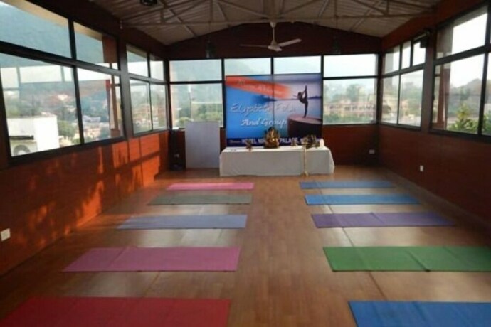 Imagen de los interiores del Hotel Nirvana Palace. Foto 35