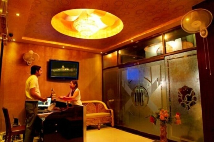 Imagen de los interiores del Hotel Nirvana Palace. Foto 38