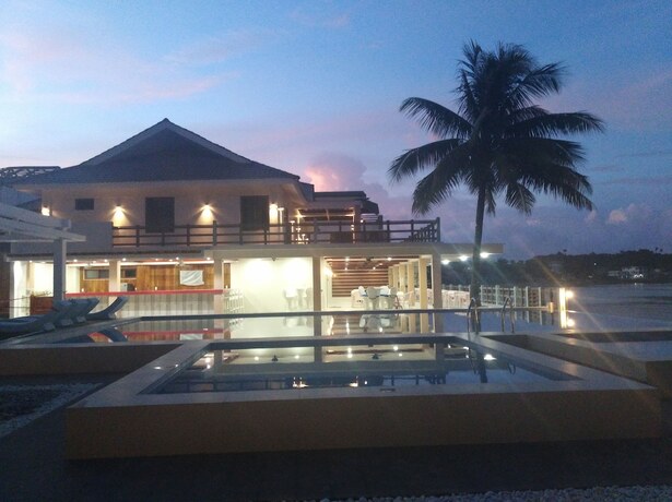 Imagen general del Hotel Nirvana Resort, Puerto Galera. Foto 12