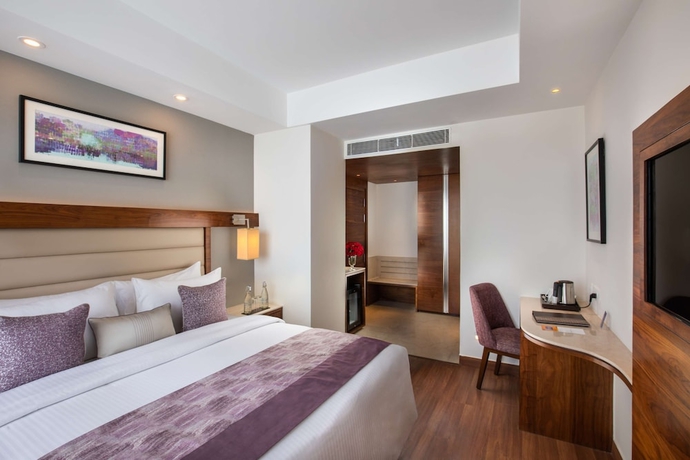 Imagen de la habitación del Hotel Nirvana Sarovar Portico Gorakhpur. Foto 9