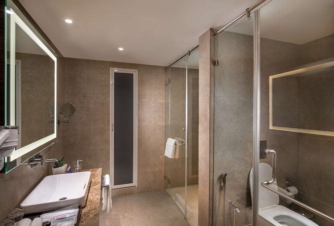 Imagen de la habitación del Hotel Nirvana Sarovar Portico Gorakhpur. Foto 15