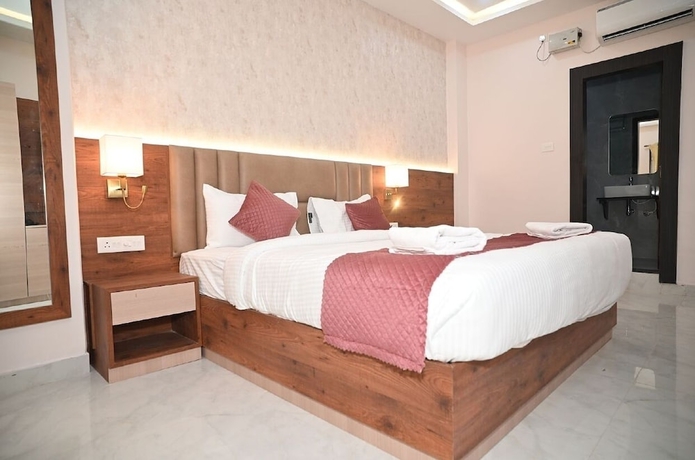 Imagen de la habitación del Hotel Nirvvana Residency. Foto 1