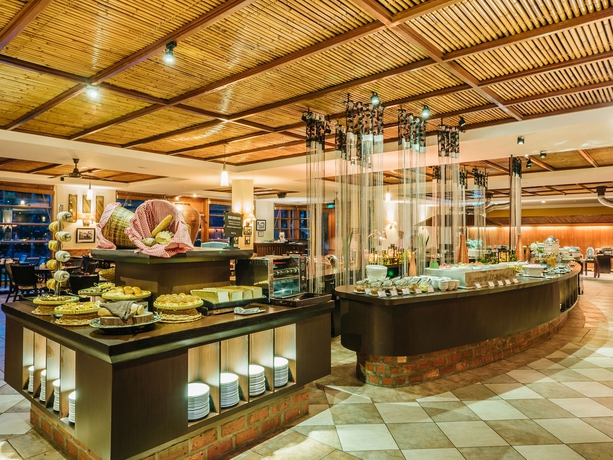 Imagen del bar/restaurante del Hotel Nirwana Resort. Foto 10