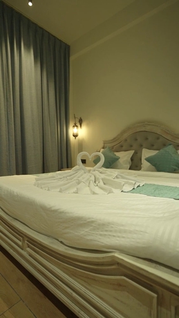 Imagen de la habitación del Hotel Nirwana Resorts and Club. Foto 6