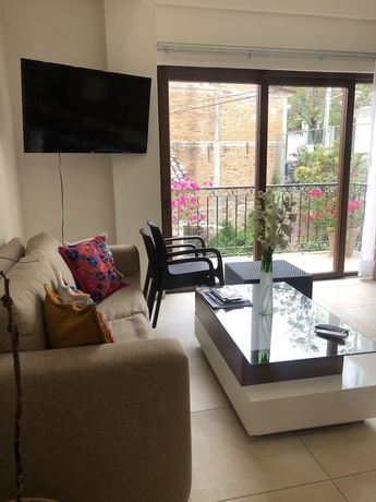 Imagen de la habitación del Hotel Nise. Foto 4