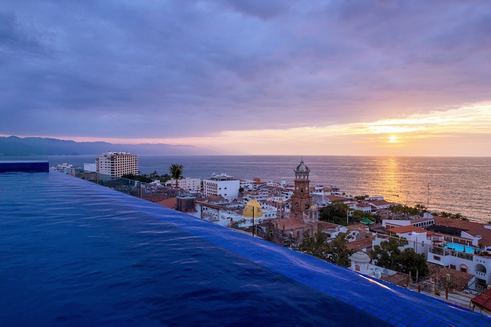Imagen general del Hotel Nise. Foto 1