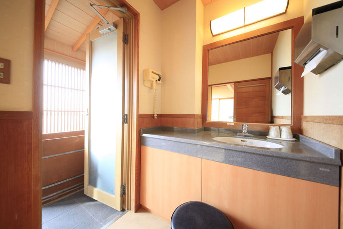 Imagen de la habitación del Hotel Nishiizu Koyoi. Foto 5