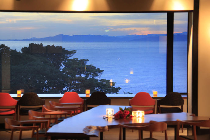 Imagen del bar/restaurante del Hotel Nishiizu Koyoi. Foto 2