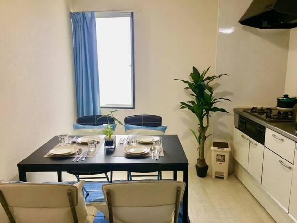 Imagen general del Hotel Nishikamata Colorbee House. Foto 9