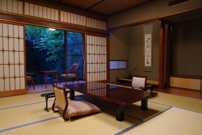 Imagen de la habitación del Hotel Nishimuraya Honkan. Foto 6