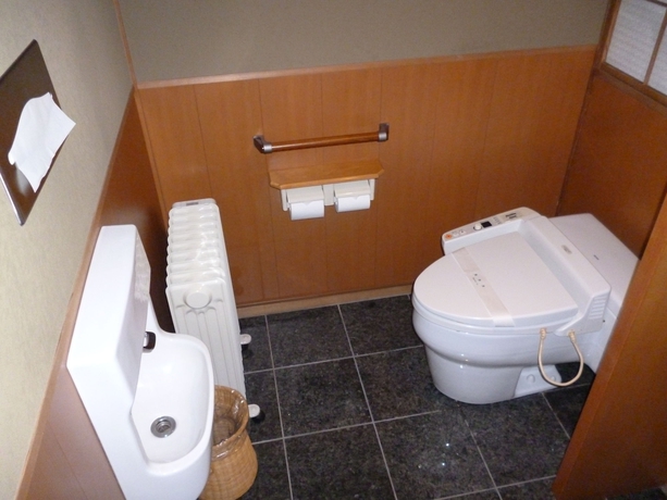 Imagen de la habitación del Hotel Nishimuraya Honkan. Foto 10