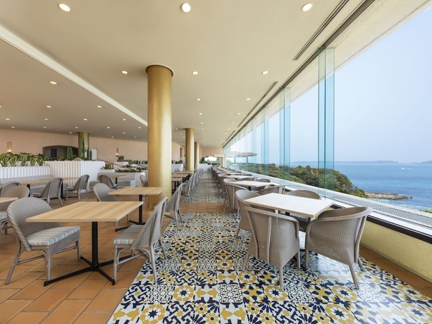 Imagen del bar/restaurante del Hotel Nishi-nagato Resort. Foto 5