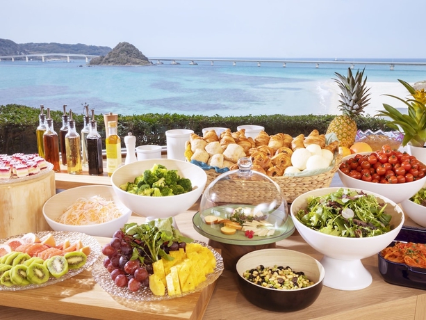 Imagen del bar/restaurante del Hotel Nishi-nagato Resort. Foto 7