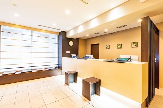 Imagen de los interiores del Hotel Nishitetsu Inn Kamata. Foto 19