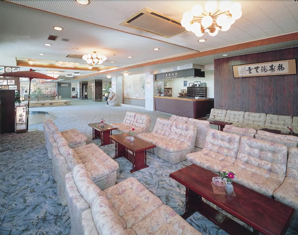 Imagen de los interiores del Hotel Nishiura Grand Kikkei. Foto 5