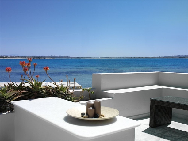 Imagen de los exteriores del Hotel Nissaki Beach, Naxos. Foto 6