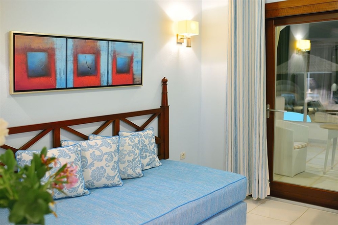 Imagen de la habitación del Hotel Nissaki. Foto 4