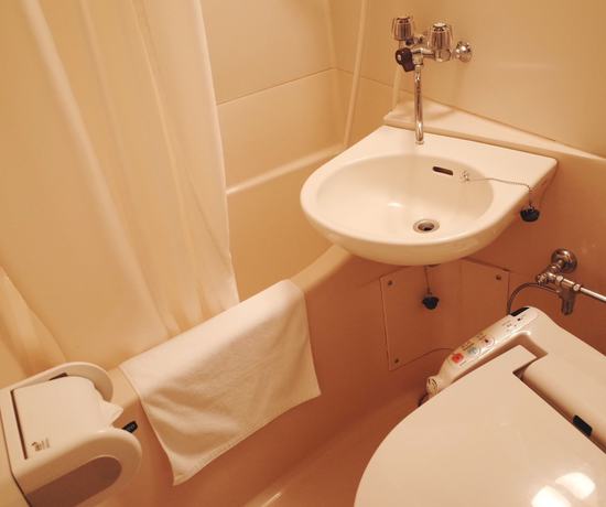 Imagen de la habitación del Hotel Nissei Fukuoka. Foto 13