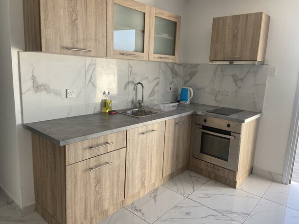 Imagen de la habitación del Hotel Nissi Adonis Suites. Foto 9