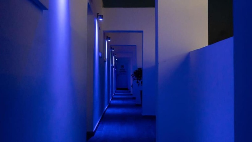 Imagen de la habitación del Hotel Nissi Adonis Suites. Foto 20