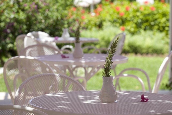 Imagen de los exteriores del Hotel Nissi Park. Foto 7