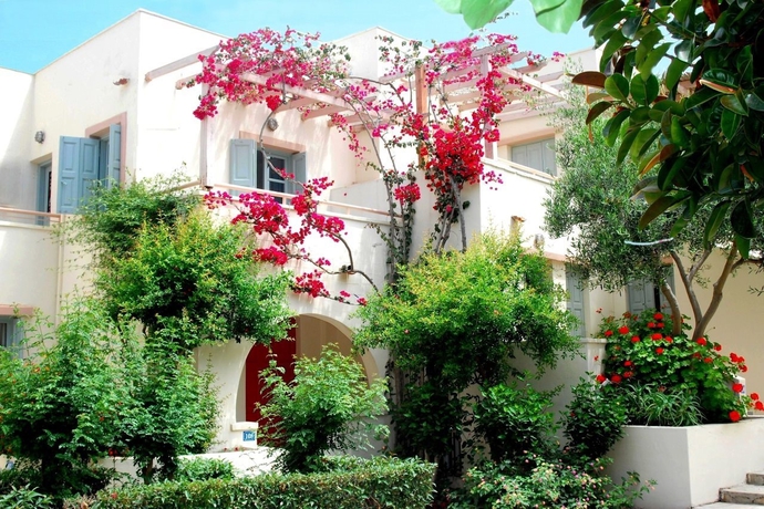 Imagen general del Hotel Nissia Kamares Apartments. Foto 6
