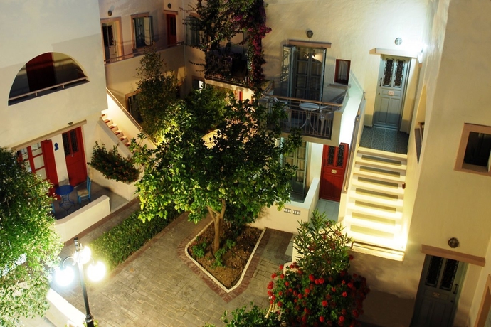Imagen general del Hotel Nissia Kamares Apartments. Foto 12