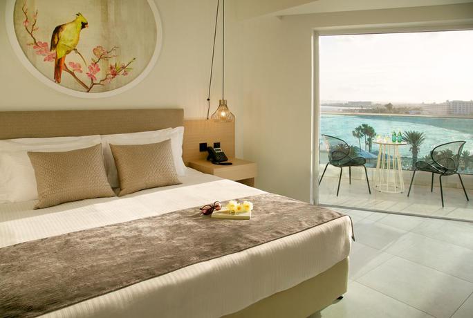 Imagen de la habitación del Hotel Nissiblu Beach Resort. Foto 7