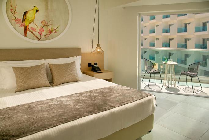 Imagen de la habitación del Hotel Nissiblu Beach Resort. Foto 9