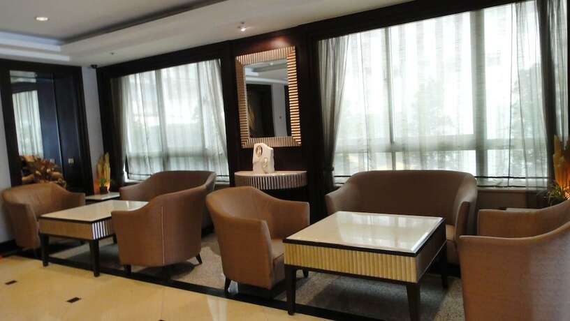 Imagen de los interiores del Hotel Nisus. Foto 16
