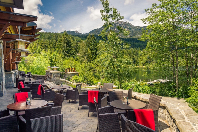 Imagen de los interiores del Hotel Nita Lake Lodge. Foto 14