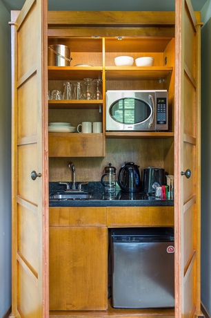 Imagen de la habitación del Hotel Nita Lake Lodge. Foto 6