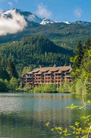 Imagen de los exteriores del Hotel Nita Lake Lodge. Foto 10