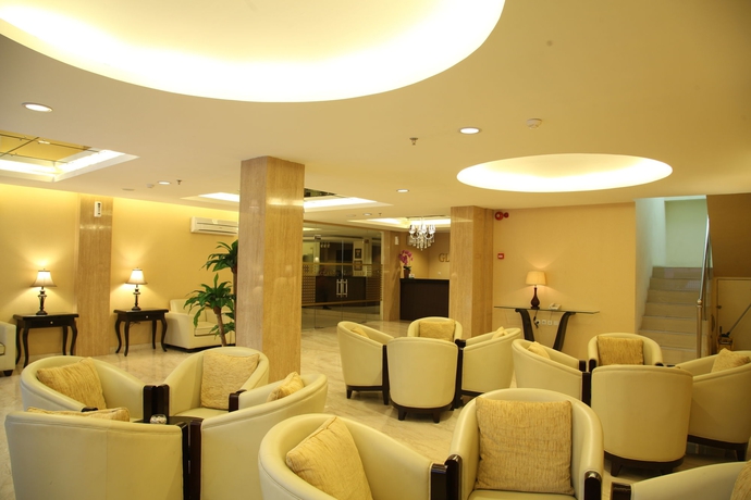 Imagen de los interiores del Hotel Nite and Day Jakarta Roxy. Foto 11