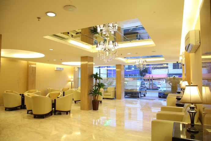 Imagen de los interiores del Hotel Nite and Day Jakarta Roxy. Foto 12