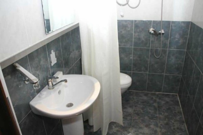 Imagen de la habitación del Hotel Nitsa, Tbilisi. Foto 11