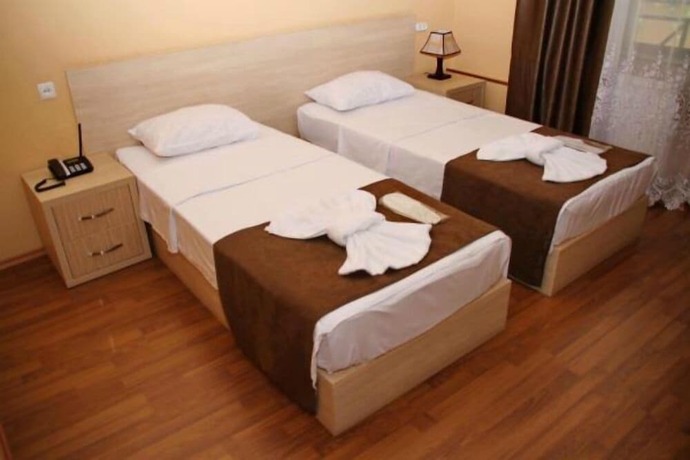 Imagen de la habitación del Hotel Nitsa, Tbilisi. Foto 18