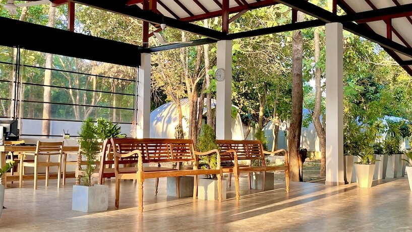 Imagen general del Hotel Nivadoo resort sigiriya. Foto 7