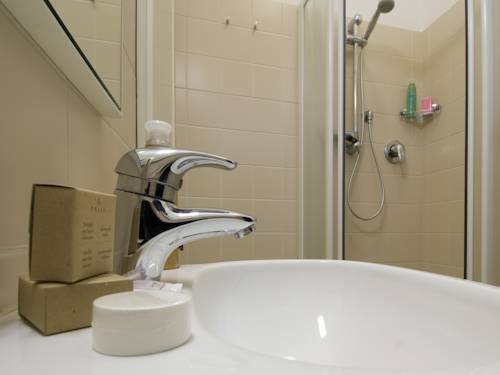 Imagen de la habitación del Hotel Nives, Riccione. Foto 2