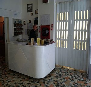 Imagen general del Hotel Nives, Rimini. Foto 2