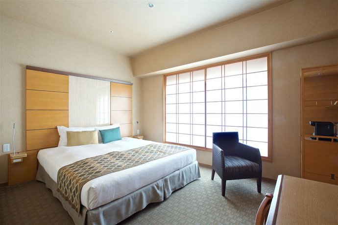 Imagen de la habitación del Hotel Niwa Tokyo. Foto 5