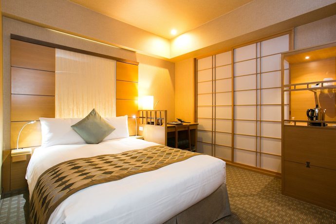 Imagen de la habitación del Hotel Niwa Tokyo. Foto 7