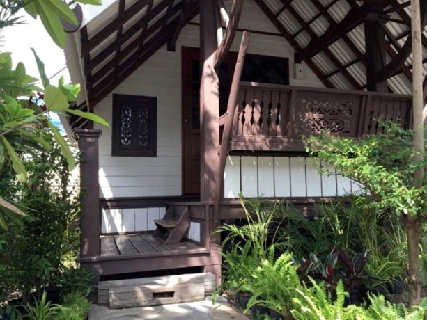 Imagen de la habitación del Hotel Niwas Ayutthaya. Foto 4