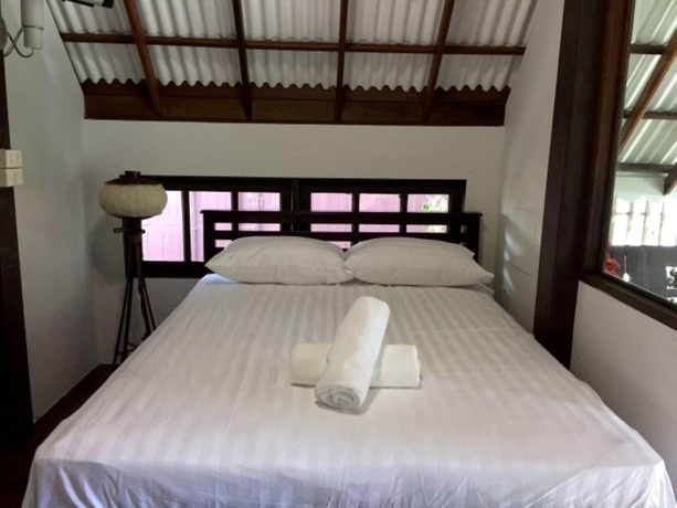Imagen de la habitación del Hotel Niwas Ayutthaya. Foto 5