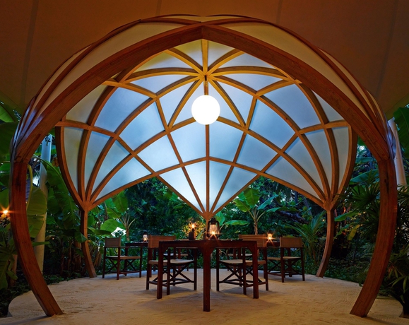 Imagen de los exteriores del Hotel Niyama Private Islands Maldives. Foto 5