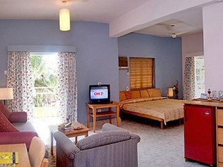 Imagen de la habitación del Hotel Nizmar Resort. Foto 2