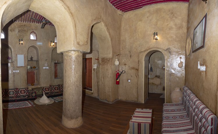 Imagen de los interiores del Hotel Nizwa Heritage Inn. Foto 18