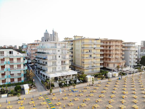 Imagen de los exteriores del Hotel Nizza, Lido Di Jesolo. Foto 7